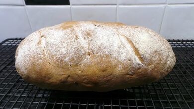 Συνταγή ψωμιού με σκόρδο και θυμάρι